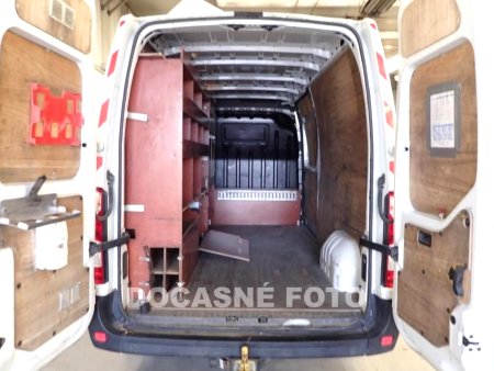 Renault Master, 2017 - pohled č. 3