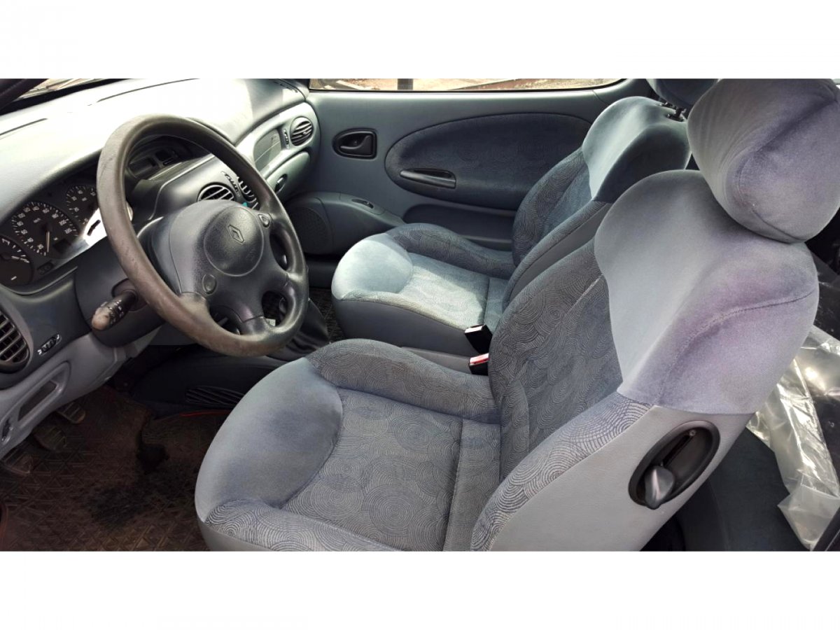 Renault MEGANE COUPE, 1998 - pohled č. 7