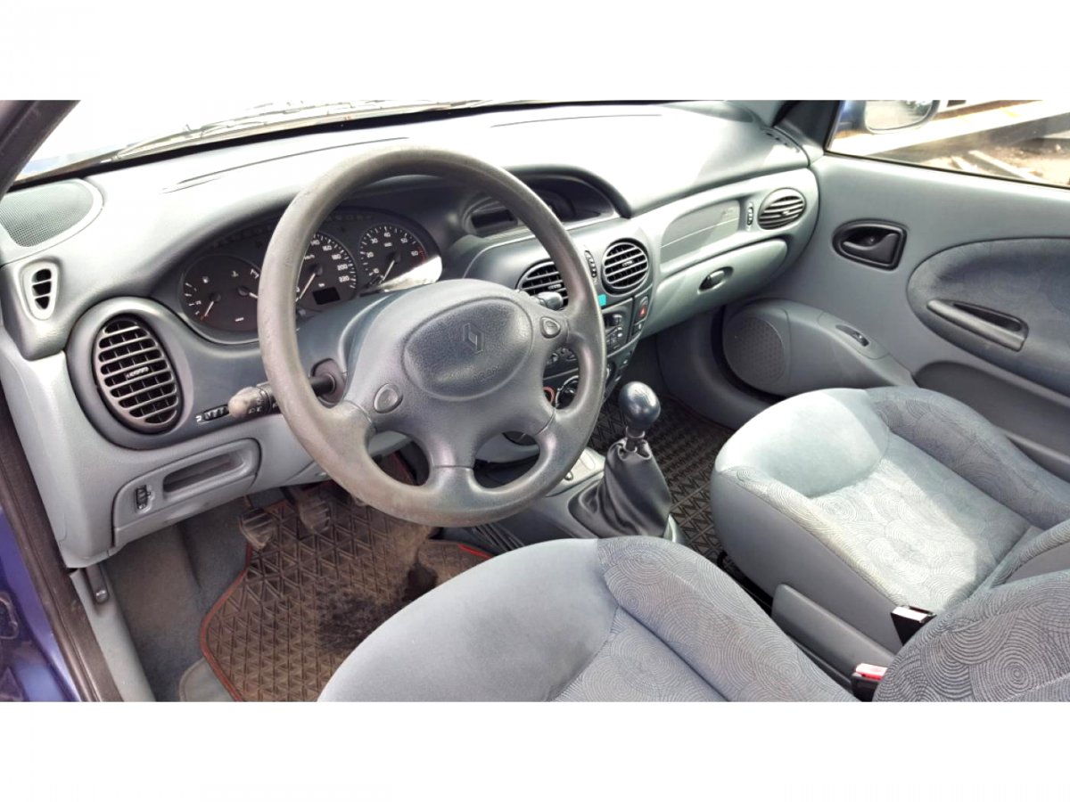 Renault MEGANE COUPE, 1998 - pohled č. 9