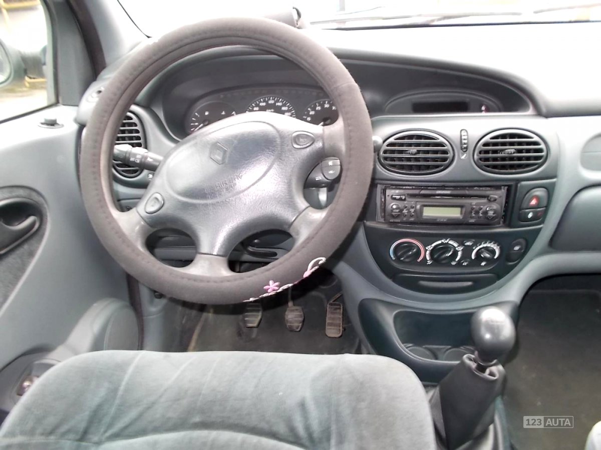 Renault Megane Scénic, 1998 - pohled č. 4