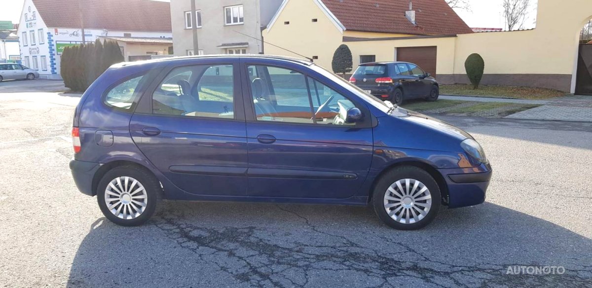 Renault Megane Scénic, 2003 - pohled č. 3