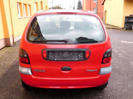 Renault Megane Scénic, 1999 - pohled č. 5