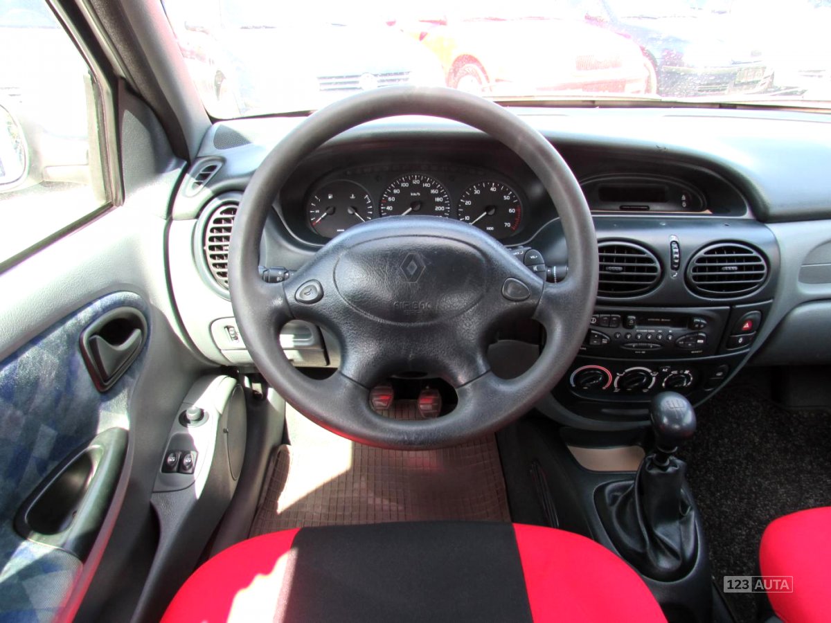 Renault Mégane, 1998 - pohled č. 18
