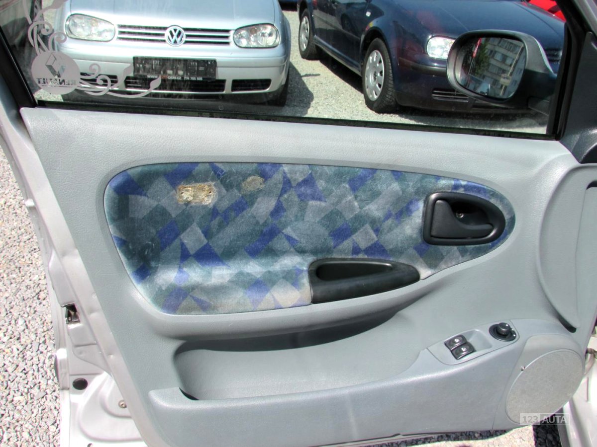 Renault Mégane, 1998 - pohled č. 19