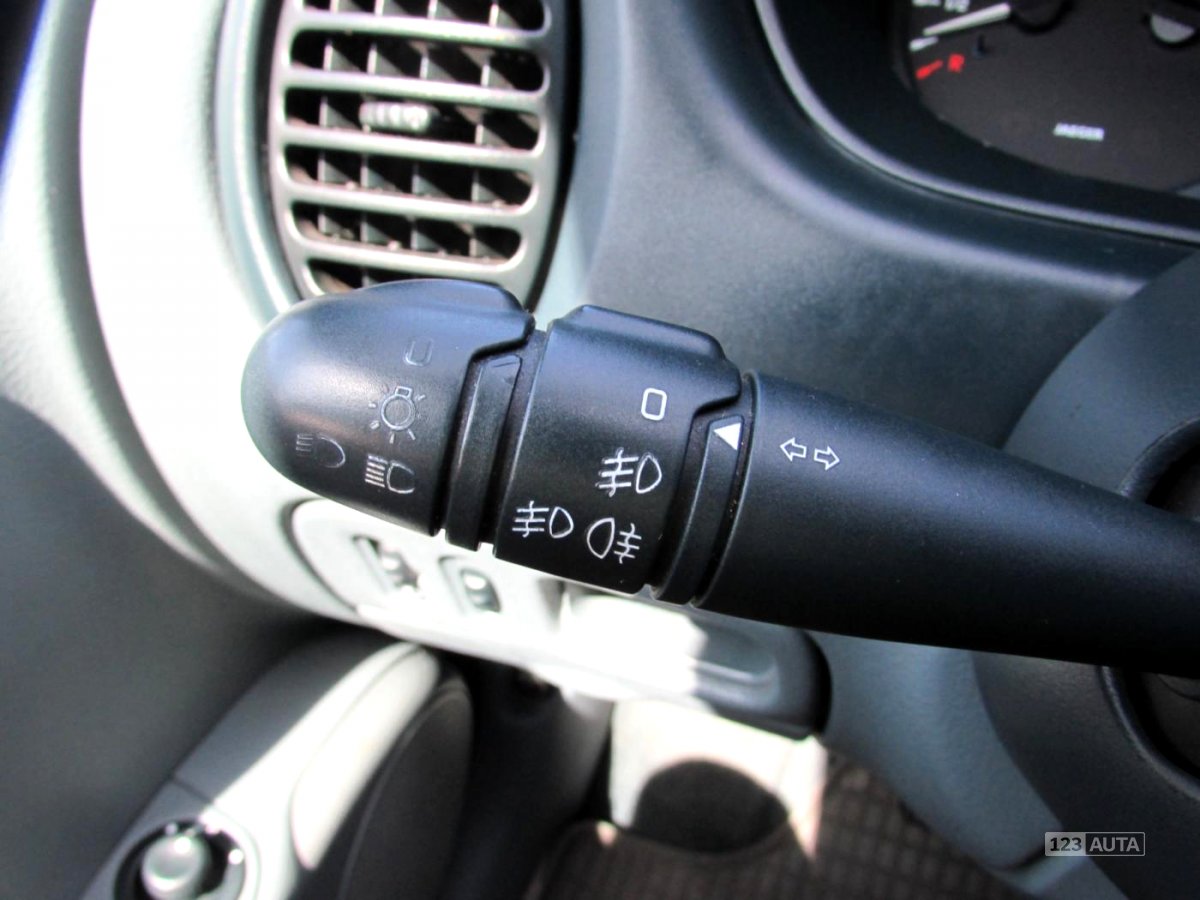 Renault Mégane, 1998 - pohled č. 24