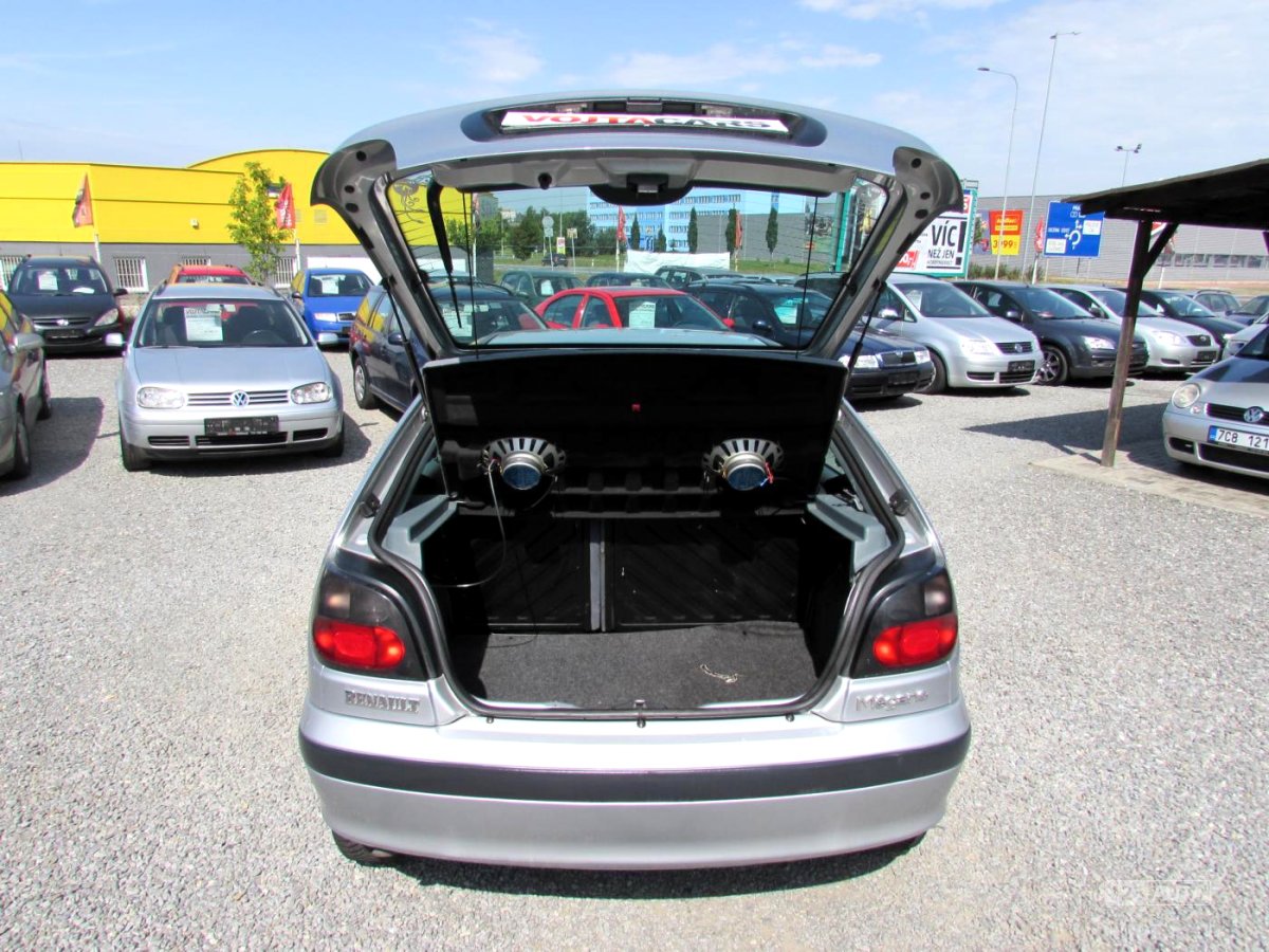 Renault Mégane, 1998 - pohled č. 9