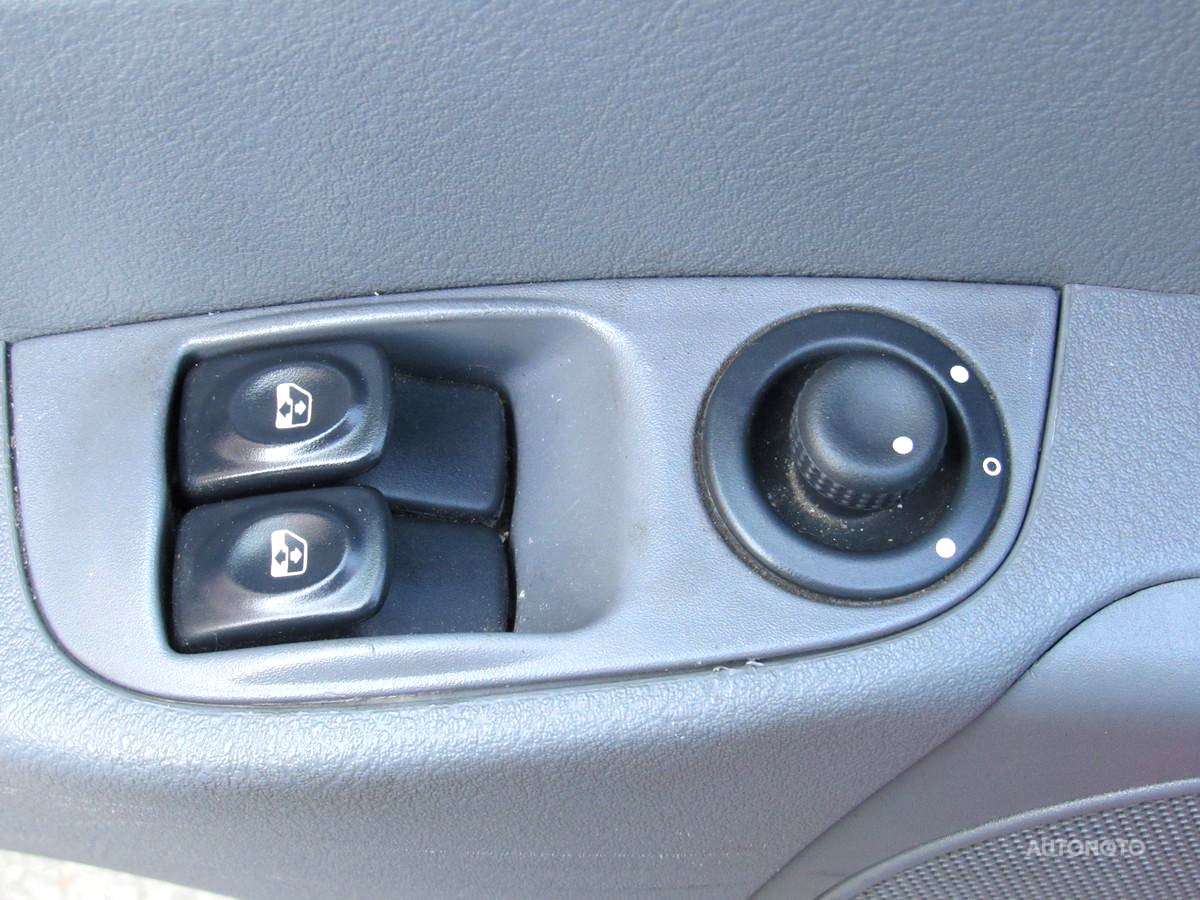 Renault Mégane, 2001 - pohled č. 14