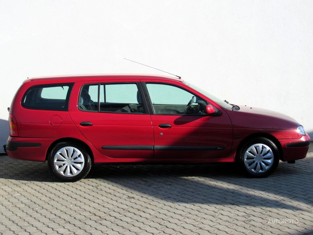 Renault Mégane, 2001 - pohled č. 4