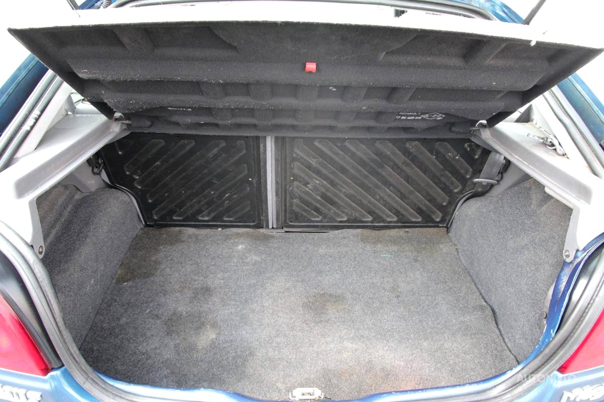 Renault Mégane, 1999 - pohled č. 9