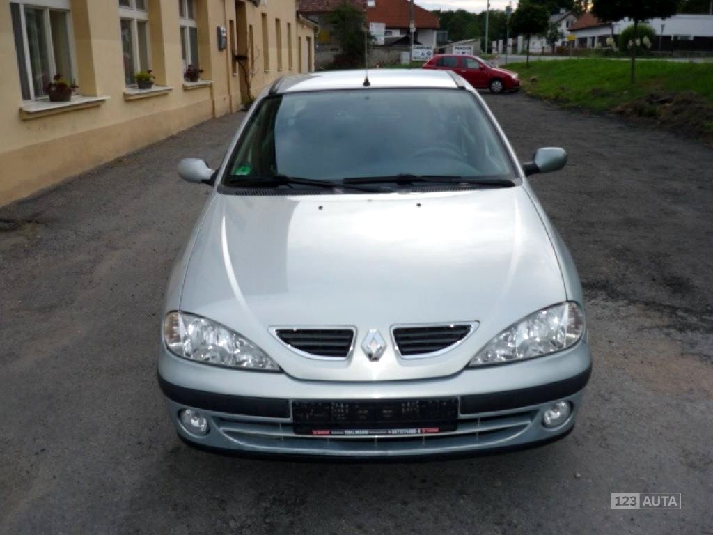 Renault Mégane, 2001 - pohled č. 2