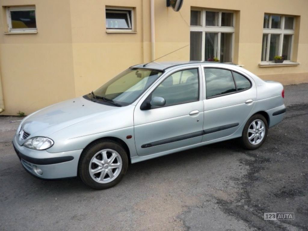 Renault Mégane, 2001 - pohled č. 3