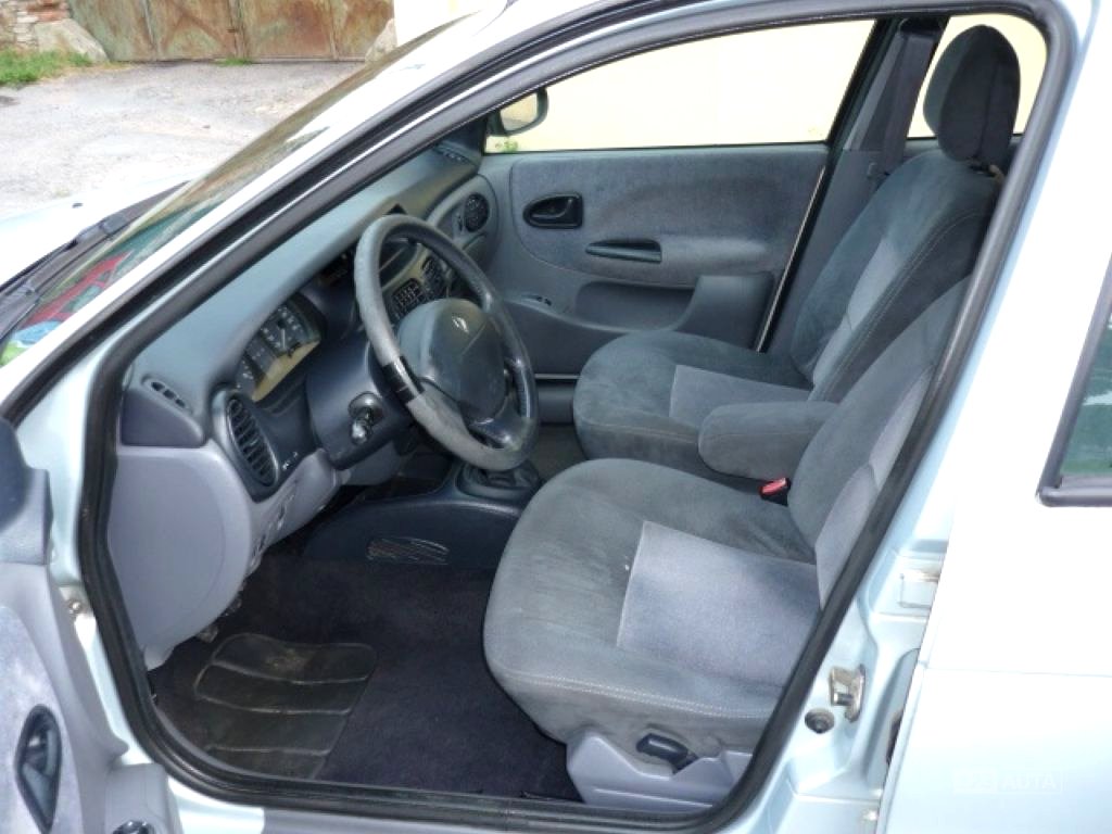 Renault Mégane, 2001 - pohled č. 8