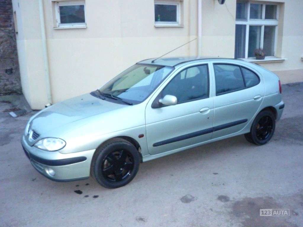 Renault Mégane, 2002 - celkový pohled