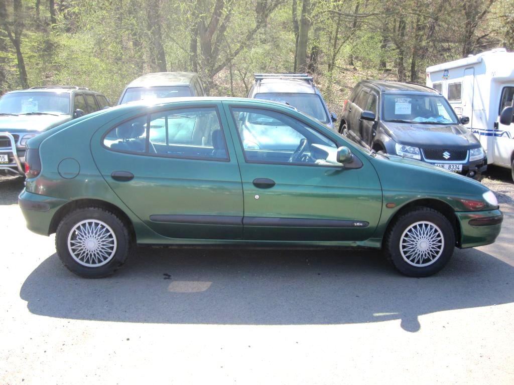 Renault Mégane, 1998 - pohled č. 4