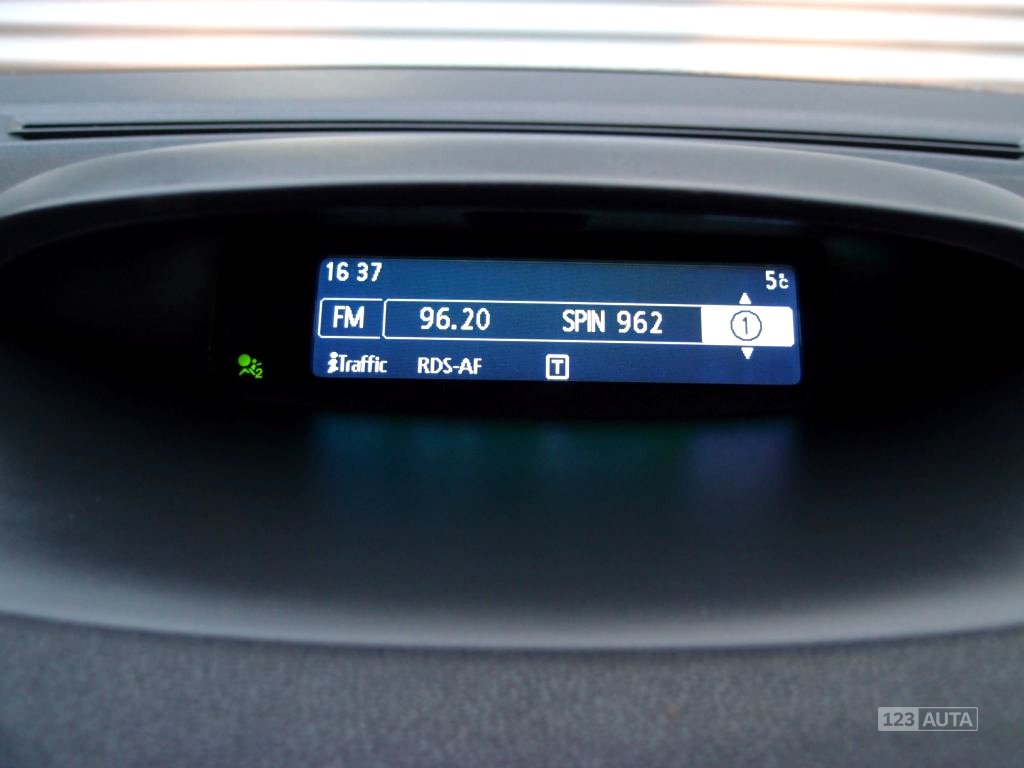 Renault Mégane, 2011 - pohled č. 18