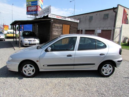 Renault Mégane, 1998 - pohled č. 4