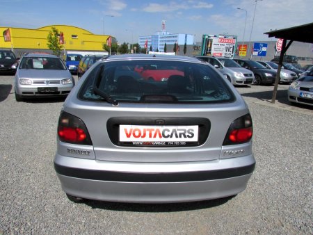 Renault Mégane, 1998 - pohled č. 6