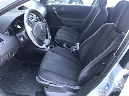 Renault Mégane, 2004 - pohled č. 6