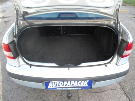 Renault Mégane, 2001 - pohled č. 8