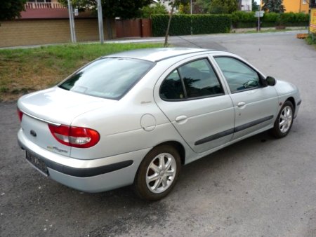 Renault Mégane, 2001 - pohled č. 6