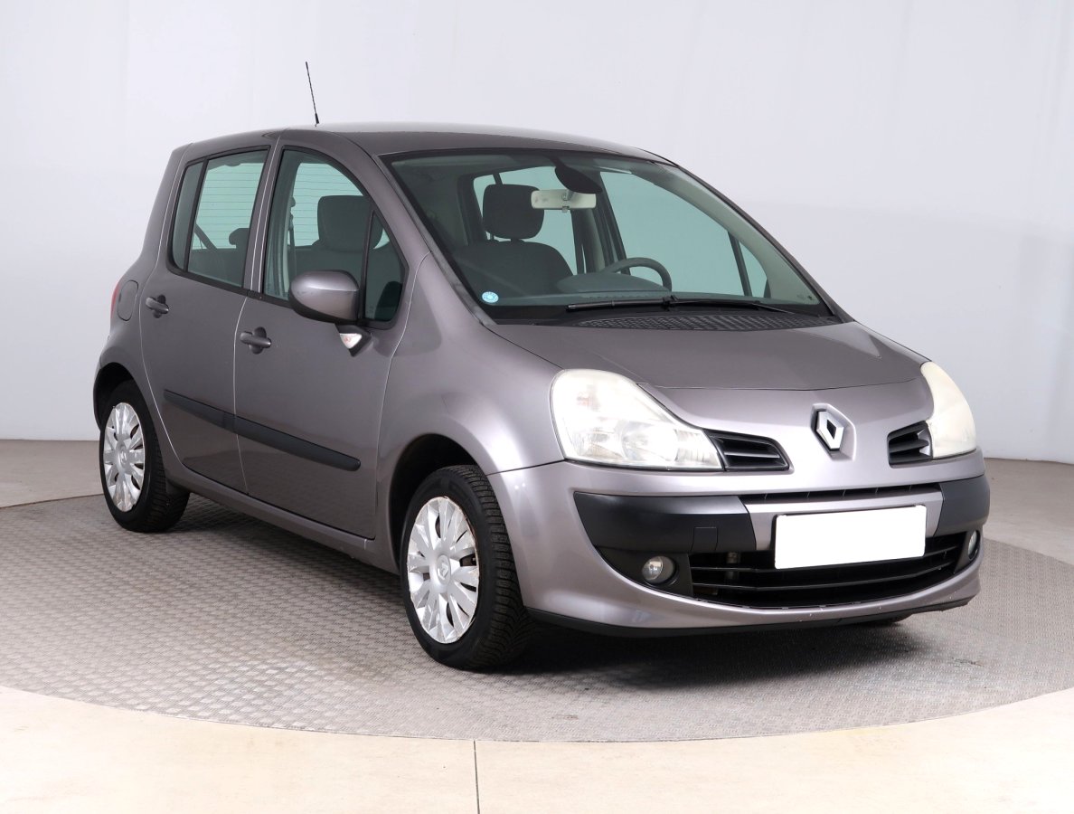 Renault Modus, 2011 - celkový pohled