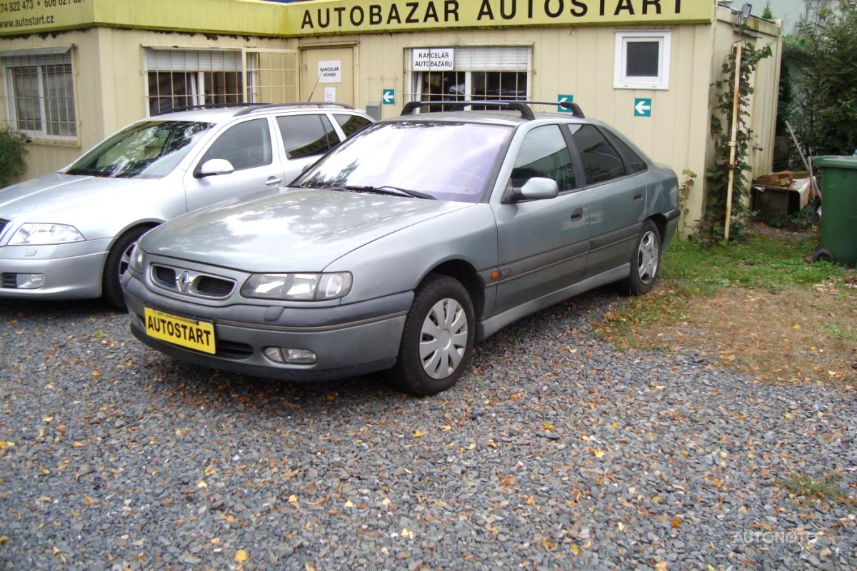 Renault Safrane, 1997 - pohled č. 3