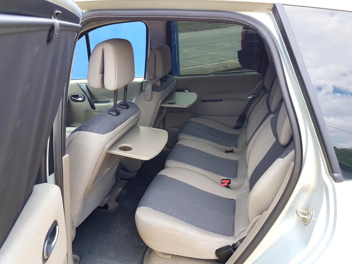 Renault Scénic, 2004 - pohled č. 9