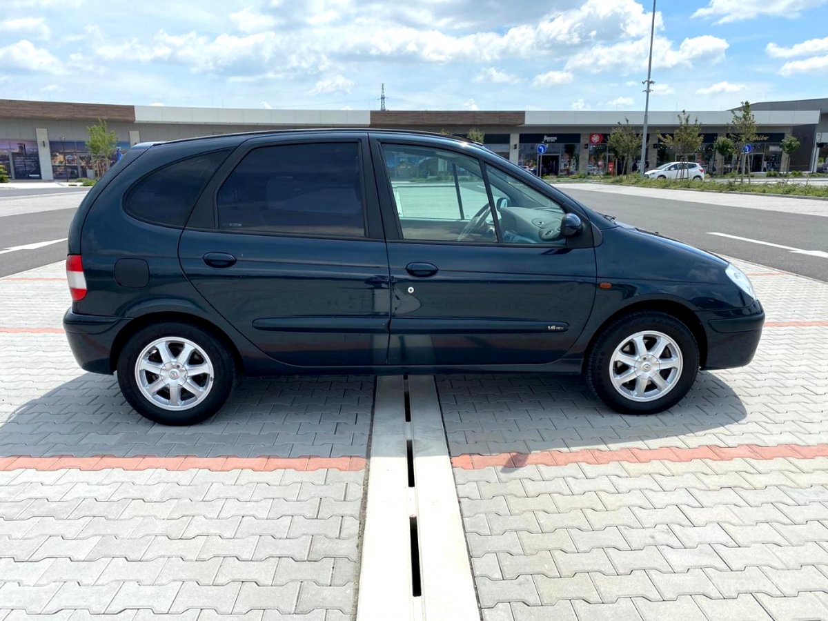Renault Scénic, 2002 - pohled č. 2