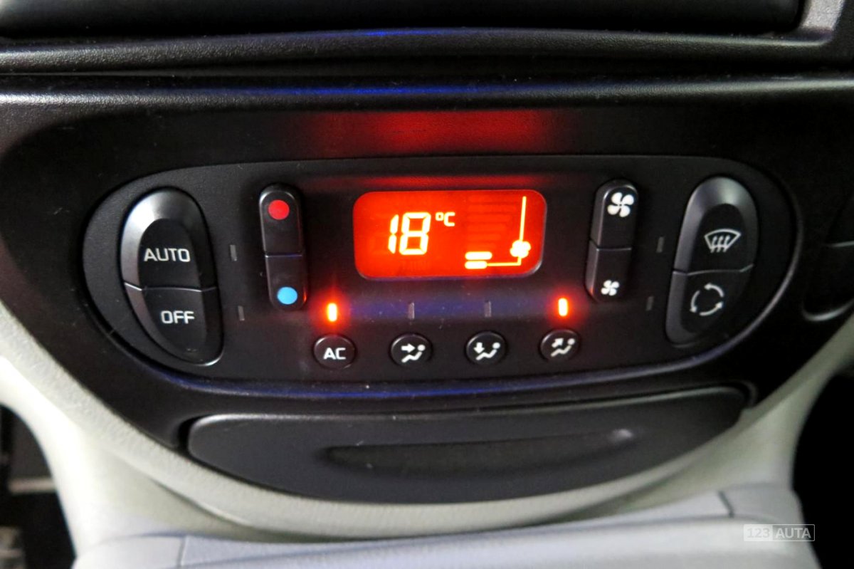 Renault Scénic, 2000 - pohled č. 14