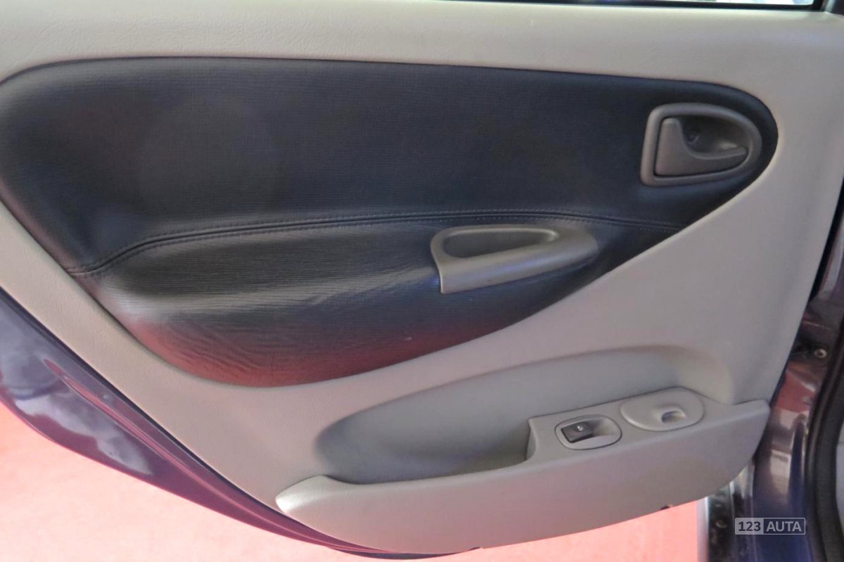 Renault Scénic, 2000 - pohled č. 17