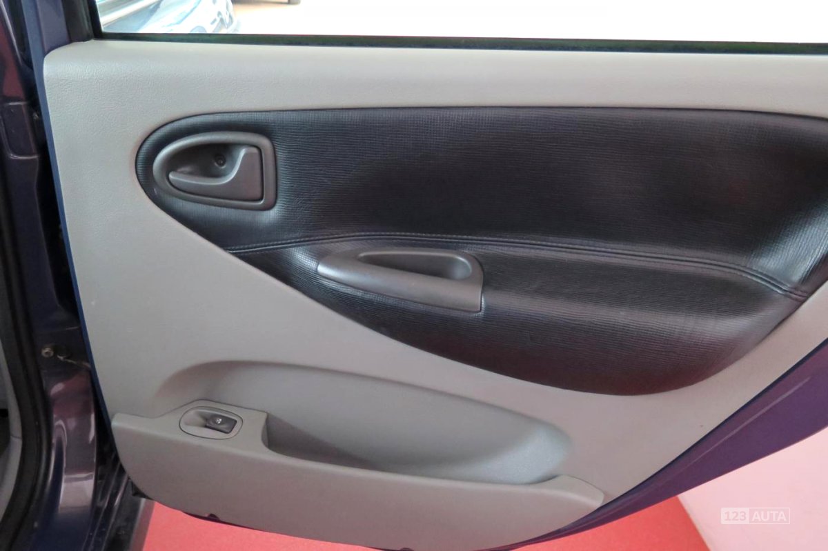 Renault Scénic, 2000 - pohled č. 23