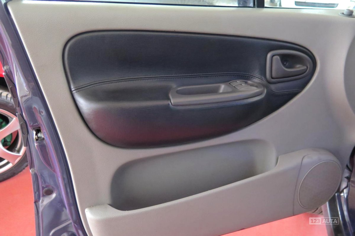 Renault Scénic, 2000 - pohled č. 6