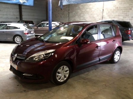 Renault Scénic 1,5 dCI   71 000 km - servisní kníž
