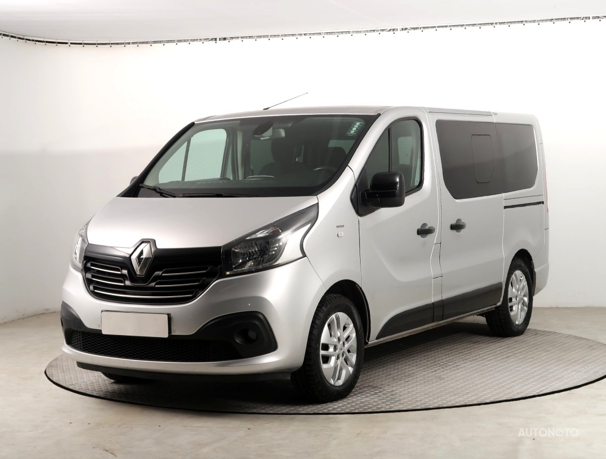 Renault Trafic, 2018 - pohled č. 3