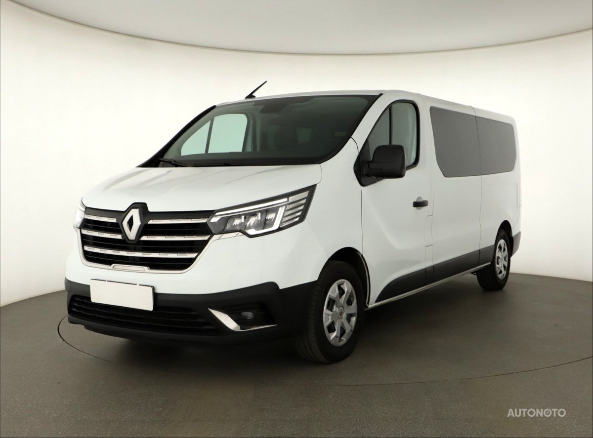 Renault Trafic, 2022 - pohled č. 3