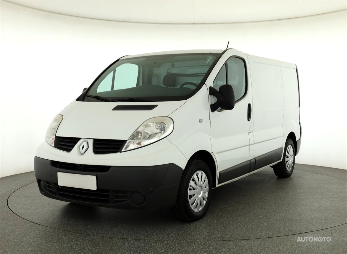 Renault Trafic, 2011 - pohled č. 3
