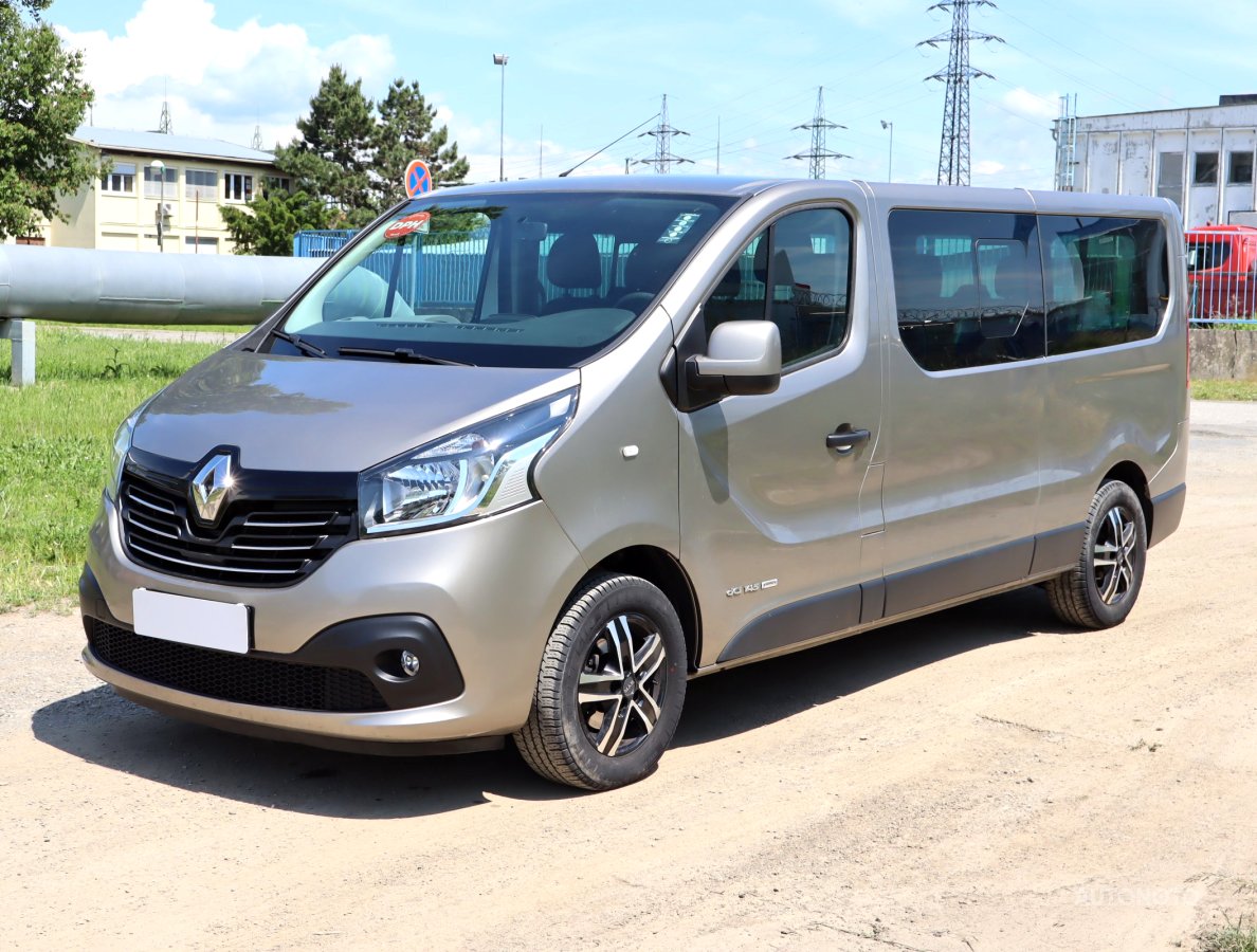 Renault Trafic, 2018 - pohled č. 3