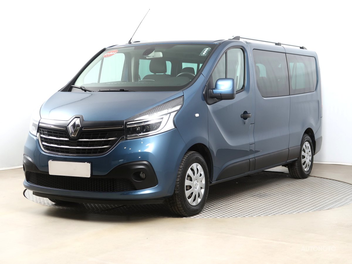 Renault Trafic, 2019 - pohled č. 3
