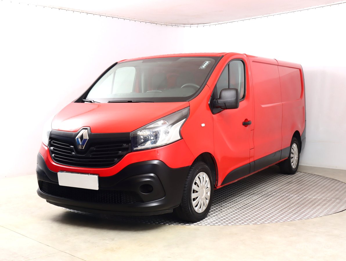 Renault Trafic, 2017 - pohled č. 3