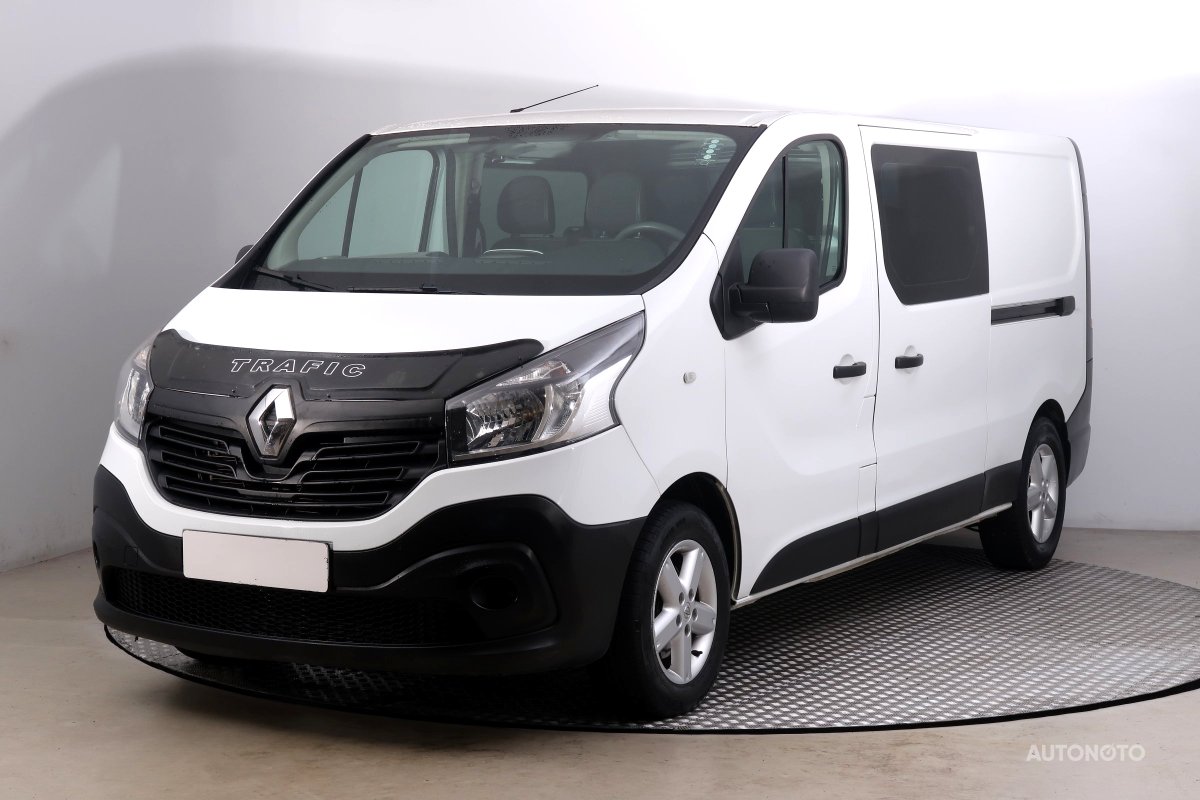 Renault Trafic, 2018 - pohled č. 3