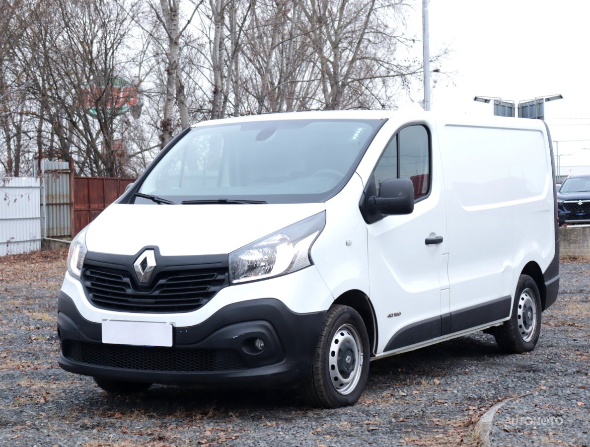 Renault Trafic, 2017 - pohled č. 3