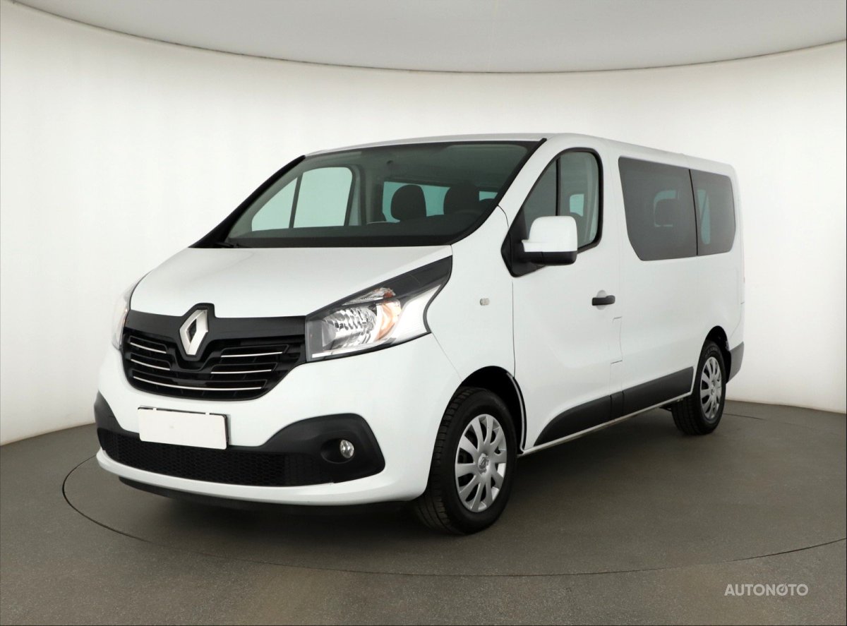 Renault Trafic, 2019 - pohled č. 3