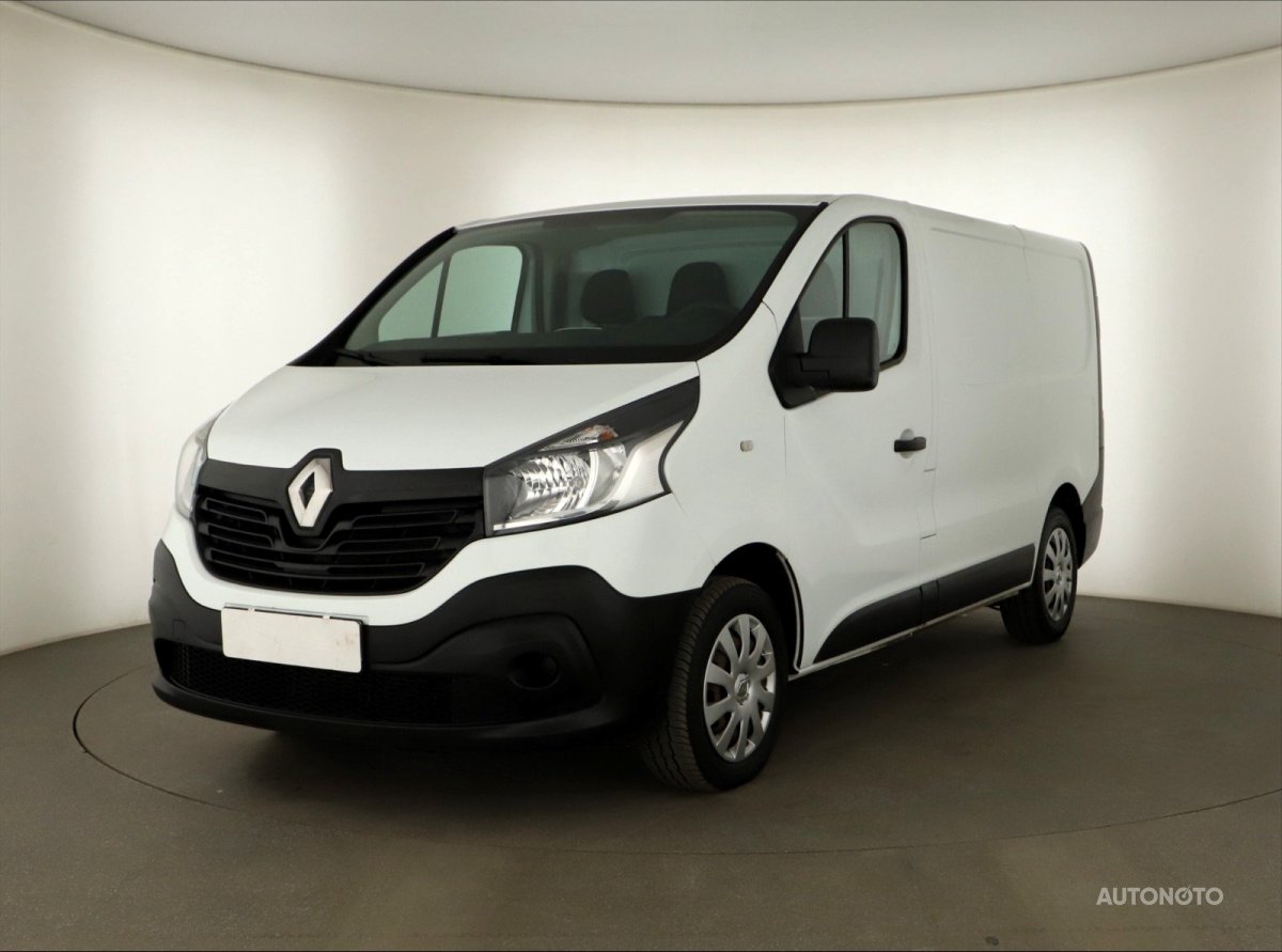 Renault Trafic, 2018 - pohled č. 3
