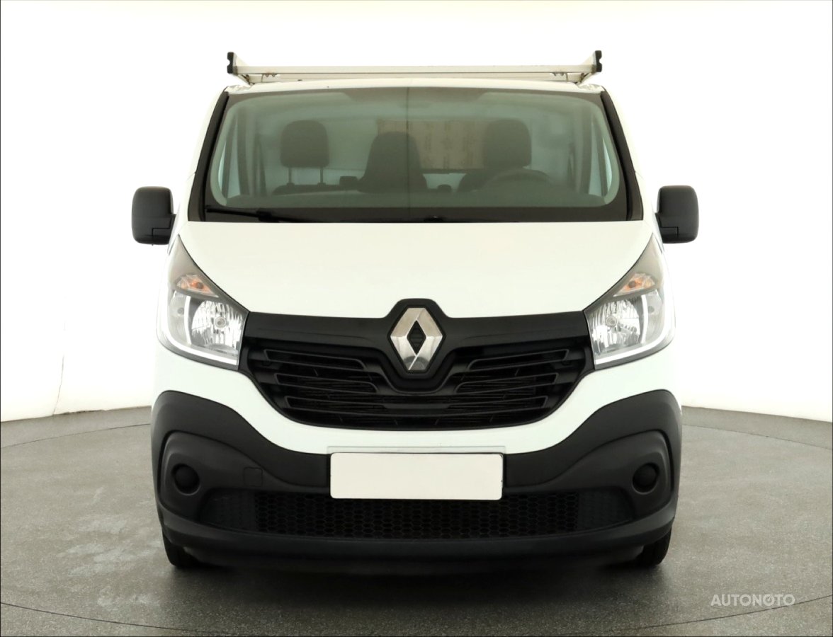 Renault Trafic, 2016 - pohled č. 2