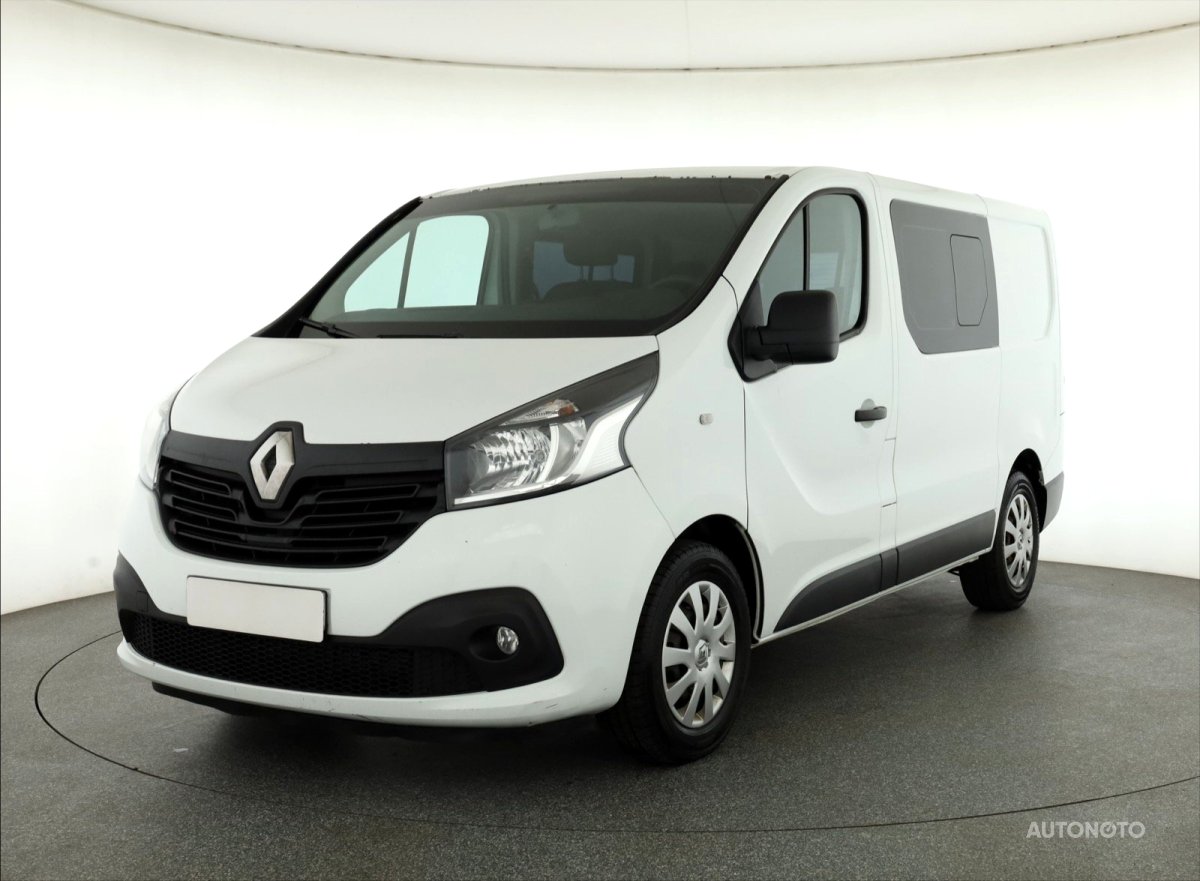 Renault Trafic, 2018 - pohled č. 3