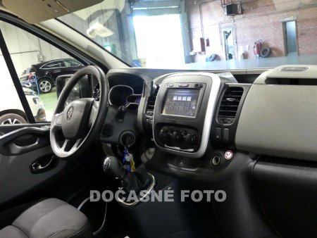 Renault Trafic, 2015 - pohled č. 3