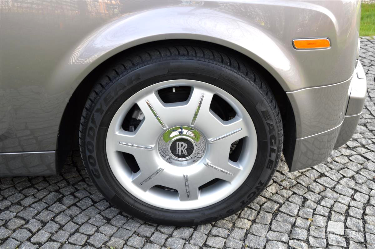 Rolls Royce Phantom, 2007 - pohled č. 10