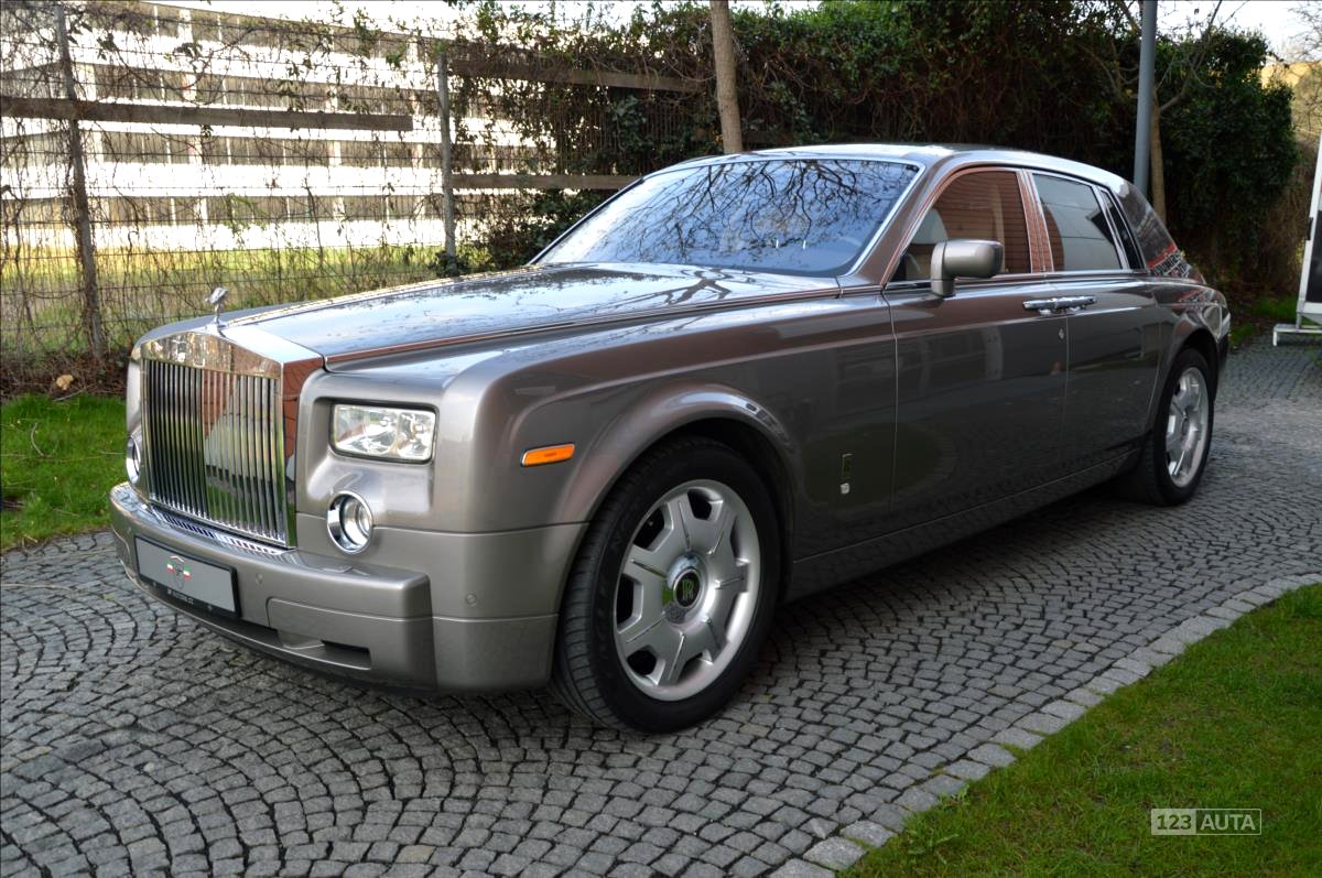 Rolls Royce Phantom, 2007 - pohled č. 3