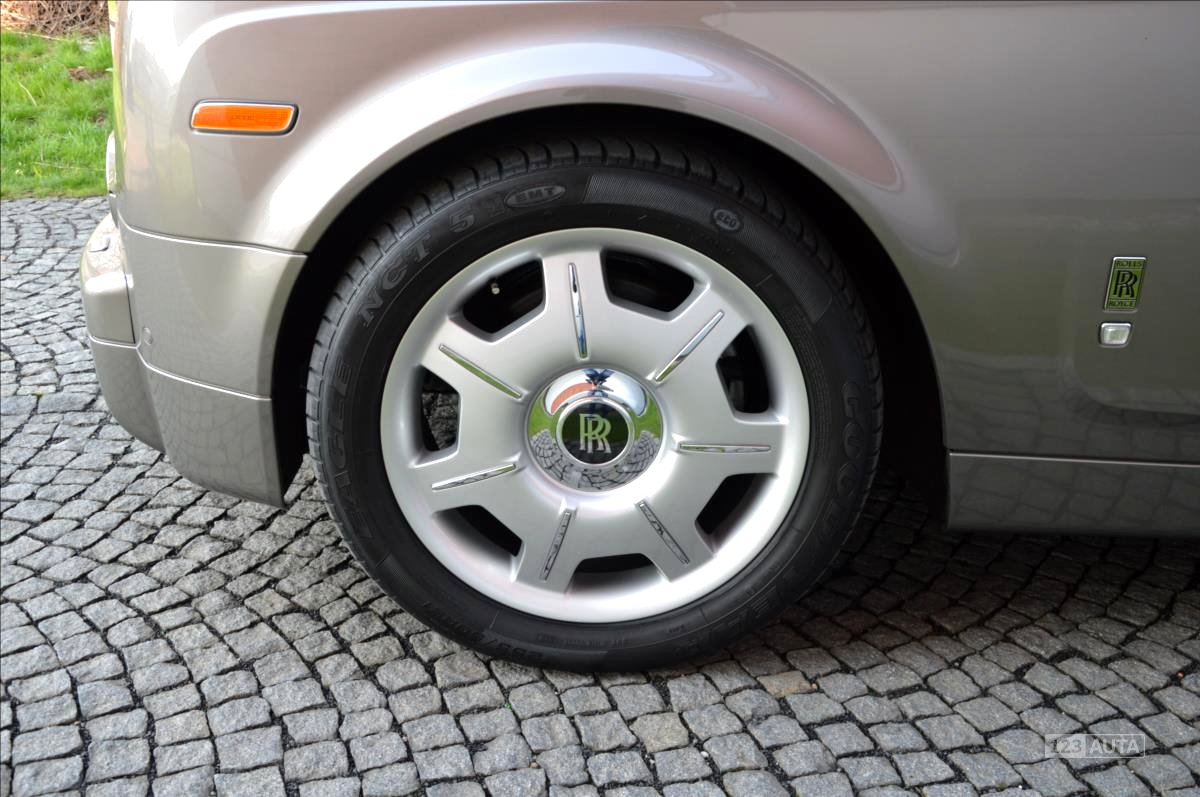 Rolls Royce Phantom, 2007 - pohled č. 4