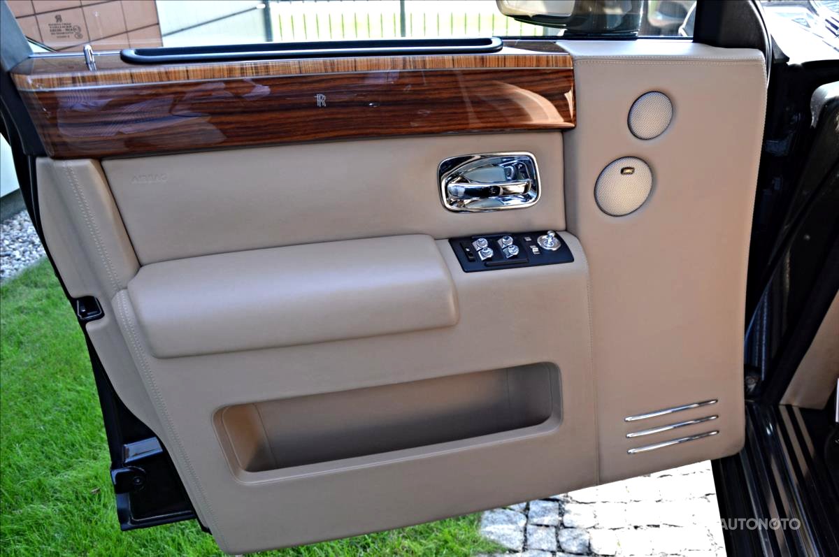 Rolls Royce Phantom, 2007 - pohled č. 9